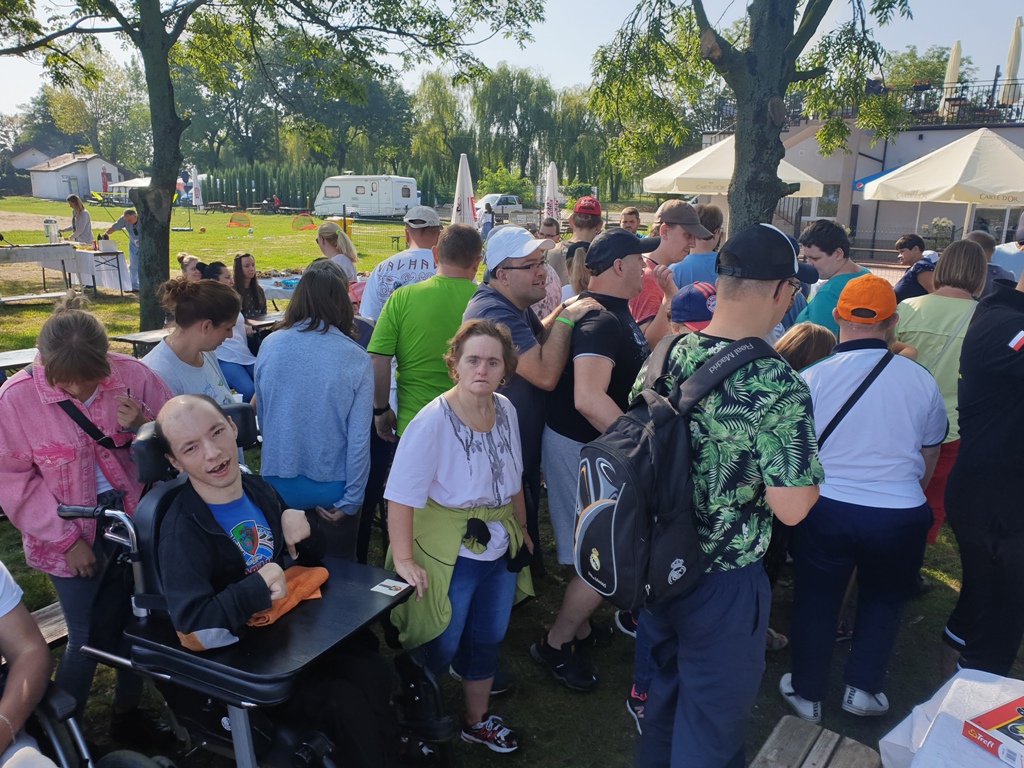 Niepełnosprawni zakończyli wakacje nad Jeziorem Kunickim