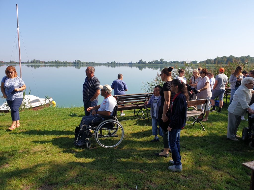 Niepełnosprawni zakończyli wakacje nad Jeziorem Kunickim