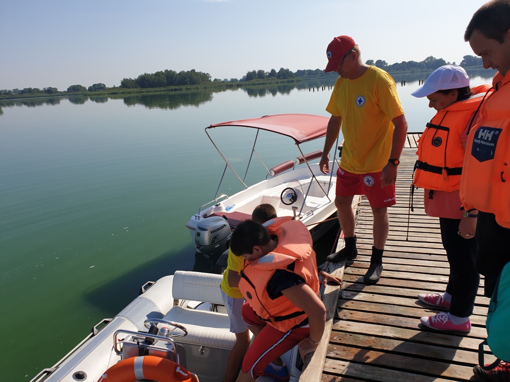 Niepełnosprawni zakończyli wakacje nad Jeziorem Kunickim