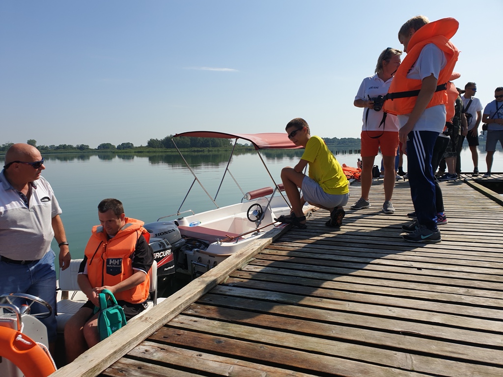 Niepełnosprawni zakończyli wakacje nad Jeziorem Kunickim