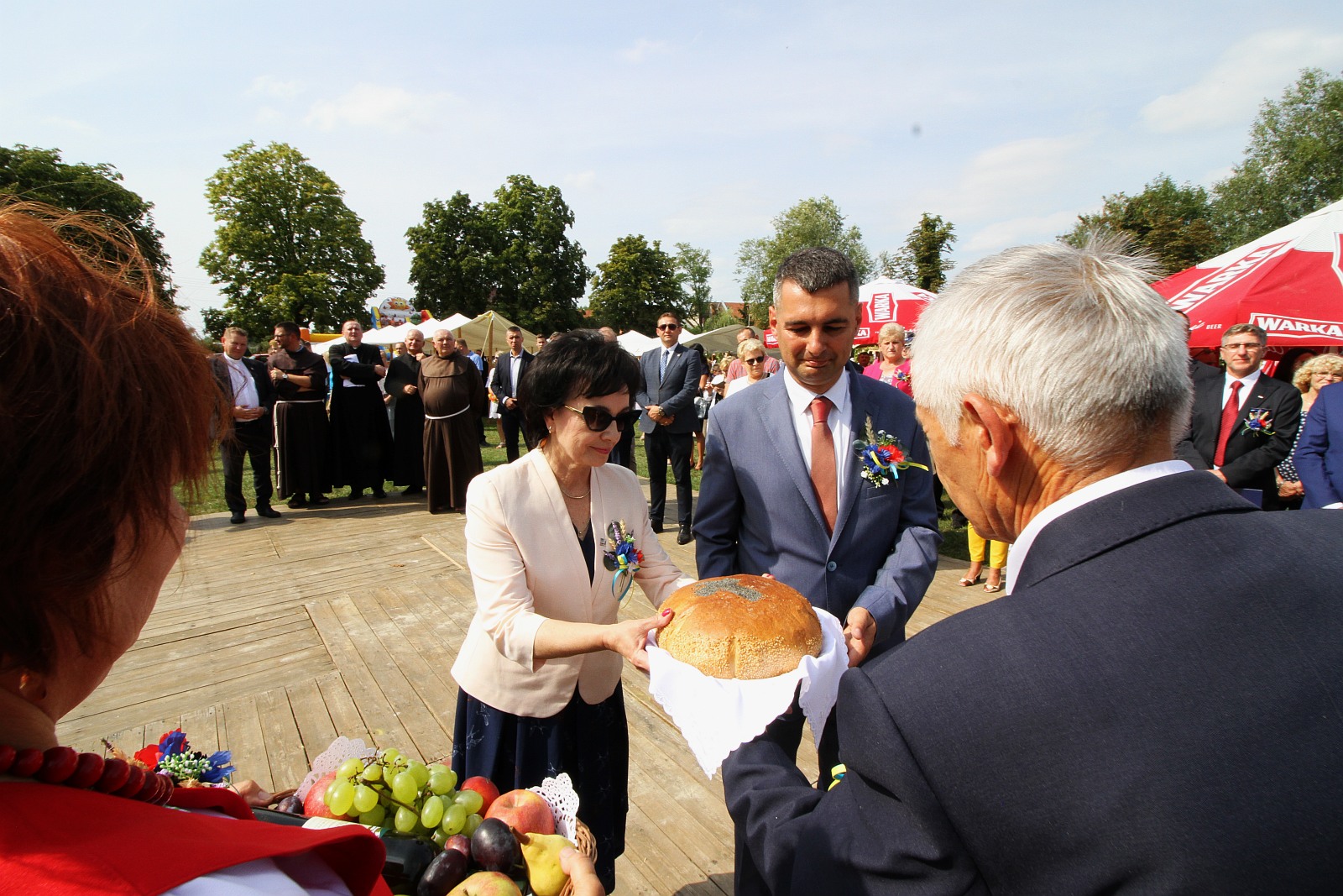 Mieszkańcy gminy Legnickie Pole podziękowali za tegoroczne plony