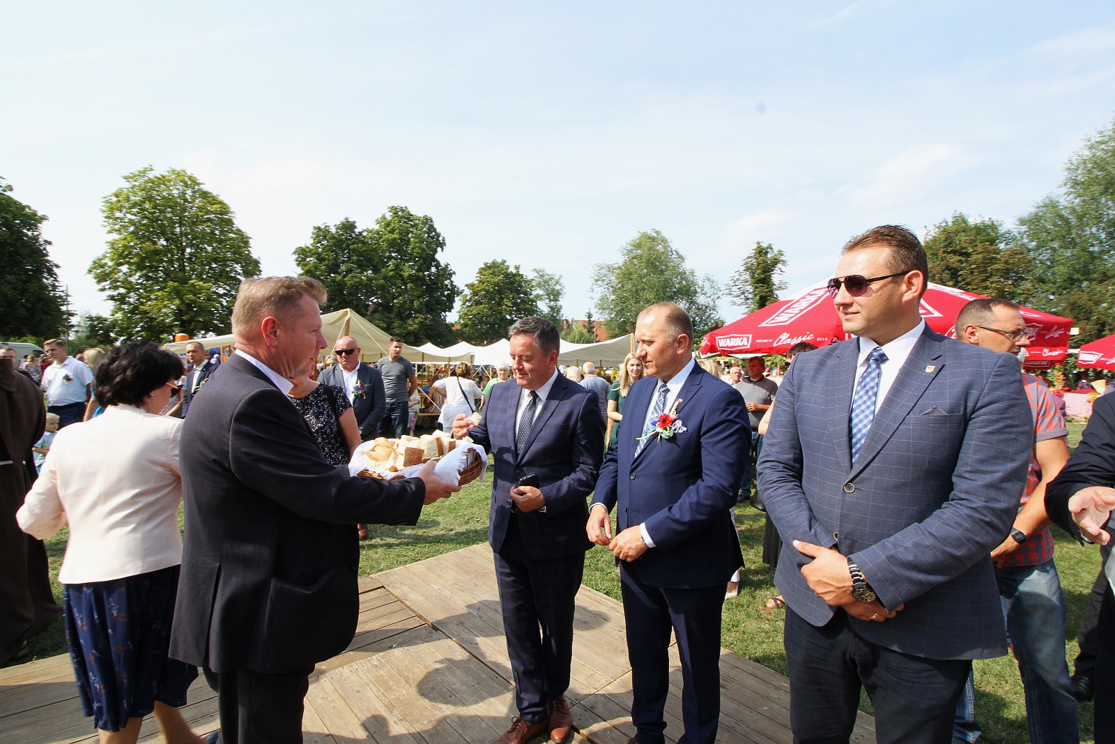 Mieszkańcy gminy Legnickie Pole podziękowali za tegoroczne plony