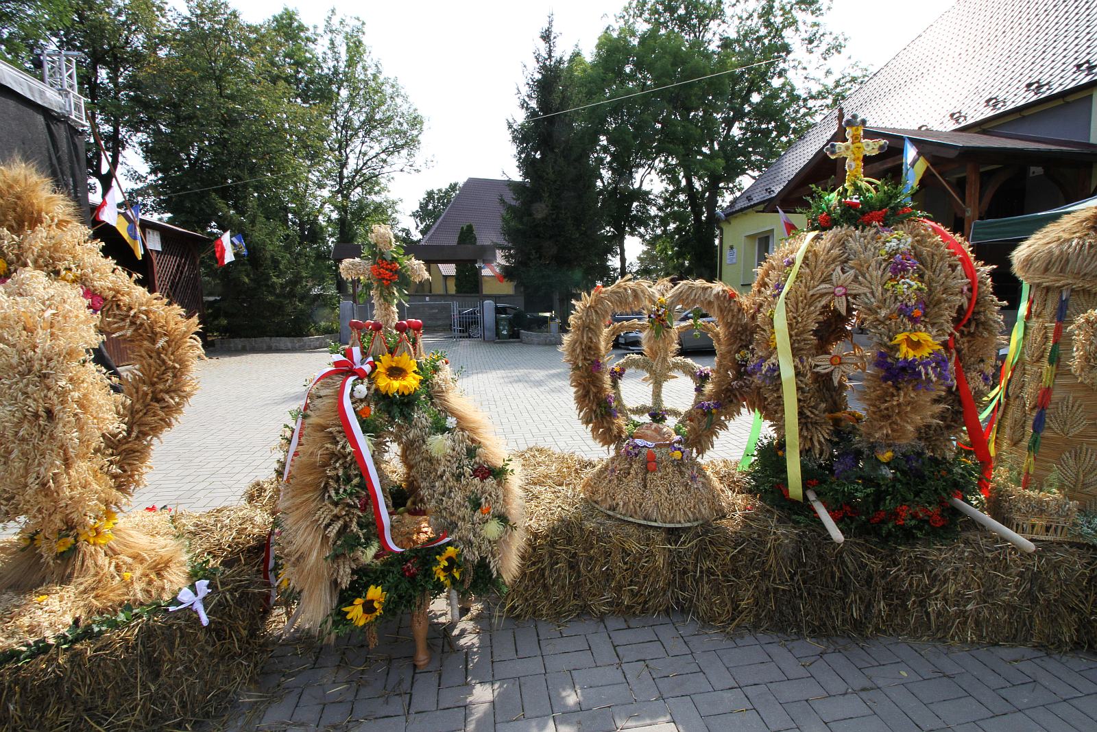Mieszkańcy gminy Legnickie Pole podziękowali za tegoroczne plony