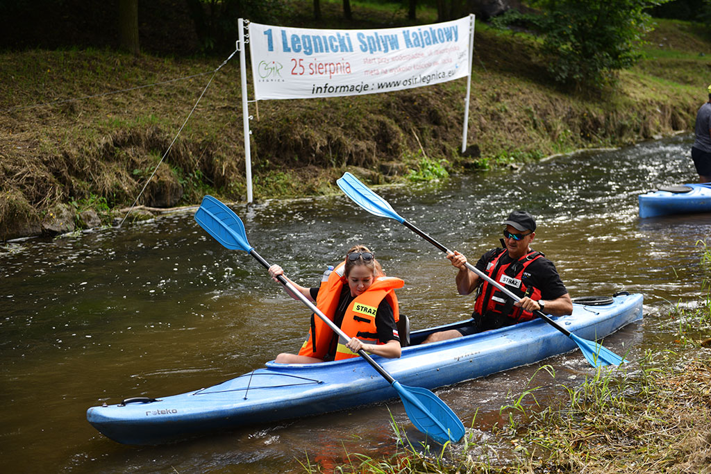 Dobra zabawa na I Legnickim Spływie Kajakowym po Kaczawie