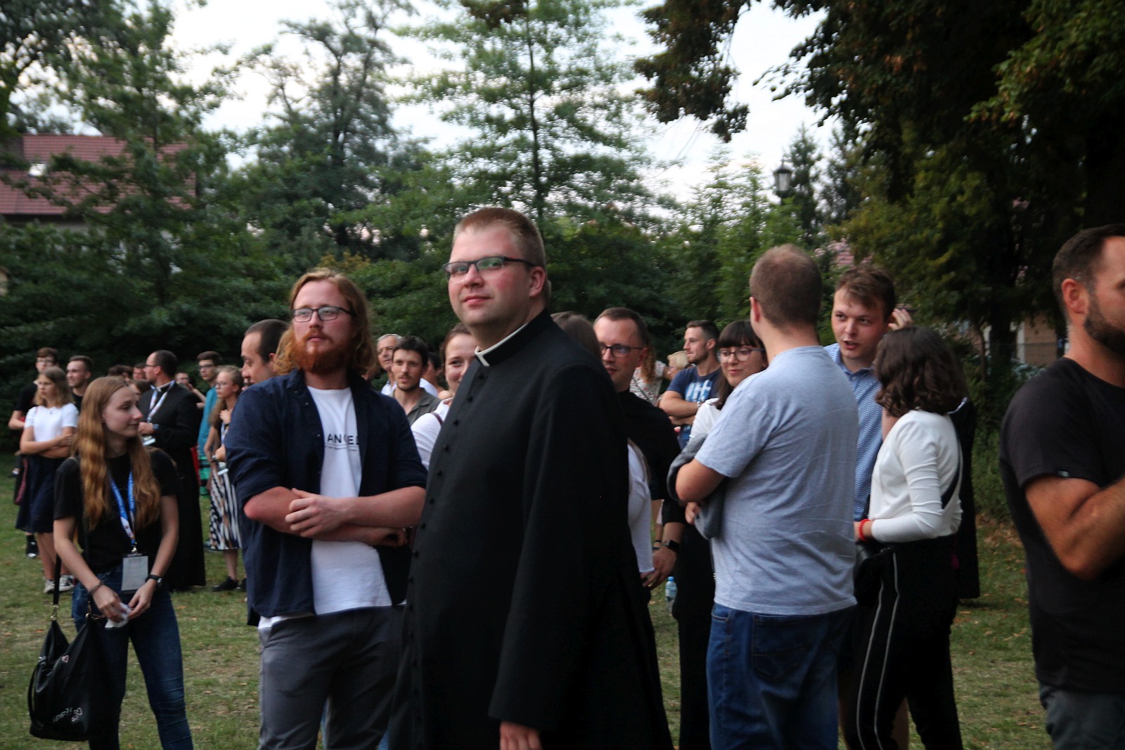 Zespół Owca z dominikaninem ojcem Tomaszem Nowakiem