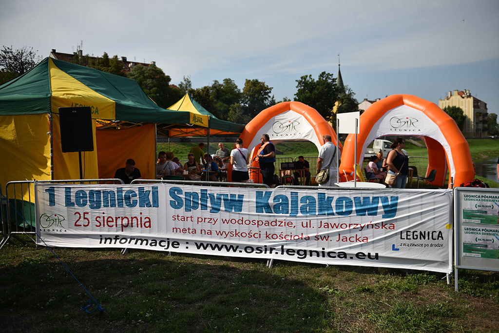 Dobra zabawa na I Legnickim Spływie Kajakowym po Kaczawie