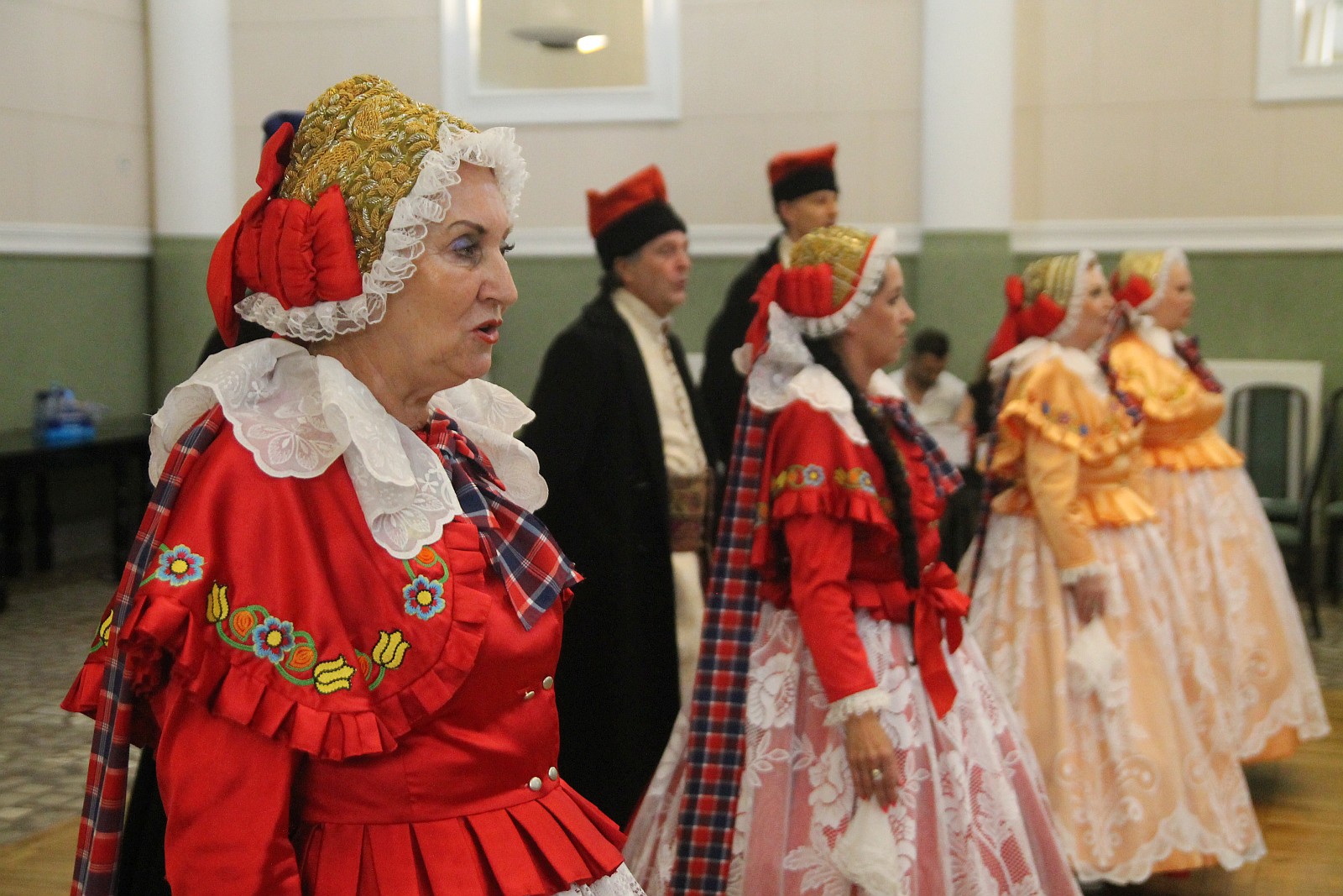 „Spotkanie absolwentów” i promocja książki Chrzanowskiej