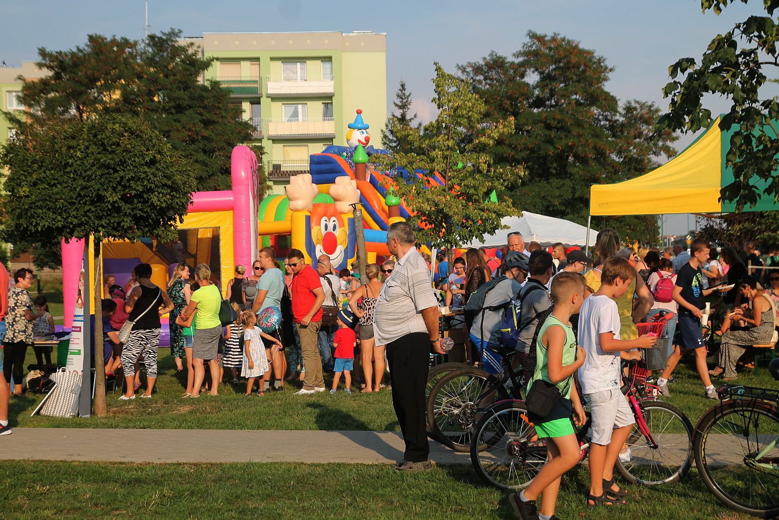Mieszkańcy Piekar wspólnie pożegnali wakacje      
