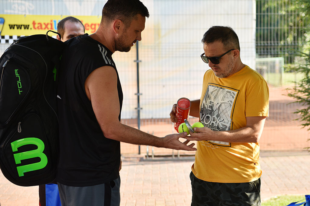 Za nami pierwszy dzień tenisowego turnieju Jarexs Cup