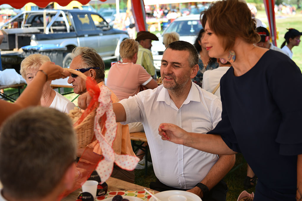Zabawa dożynkowa mieszkańców gminy Krotoszyce