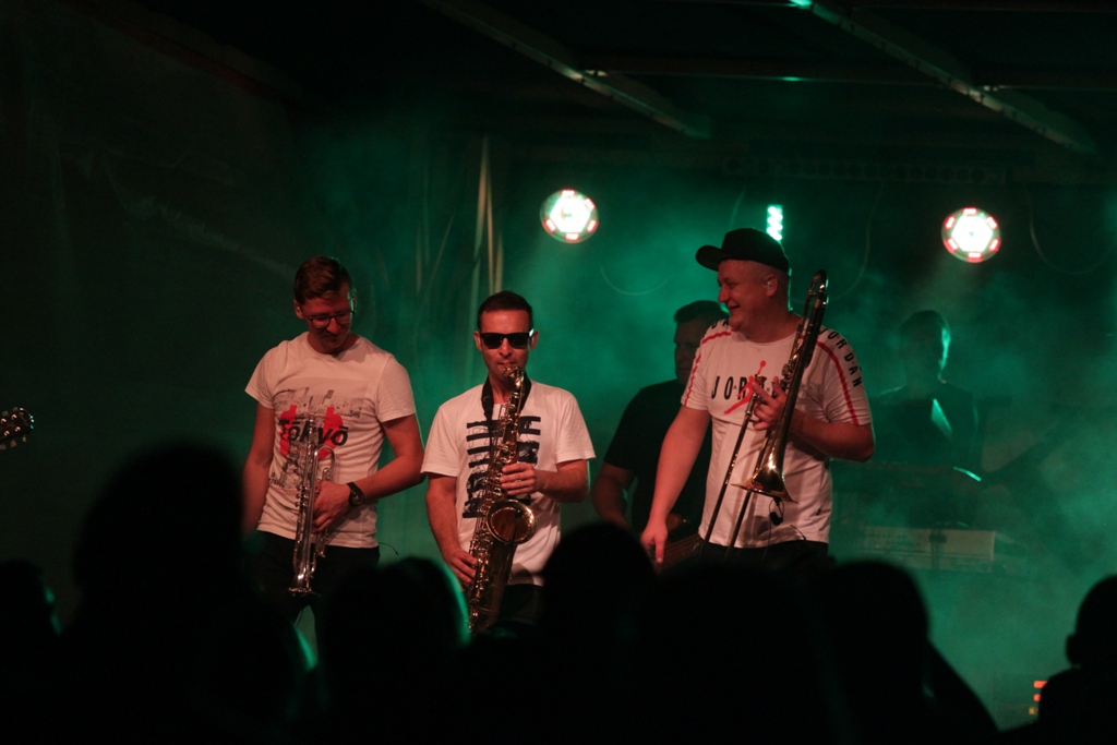 Gorąca sobota w rytmach reggae nad Jeziorem Kunickim