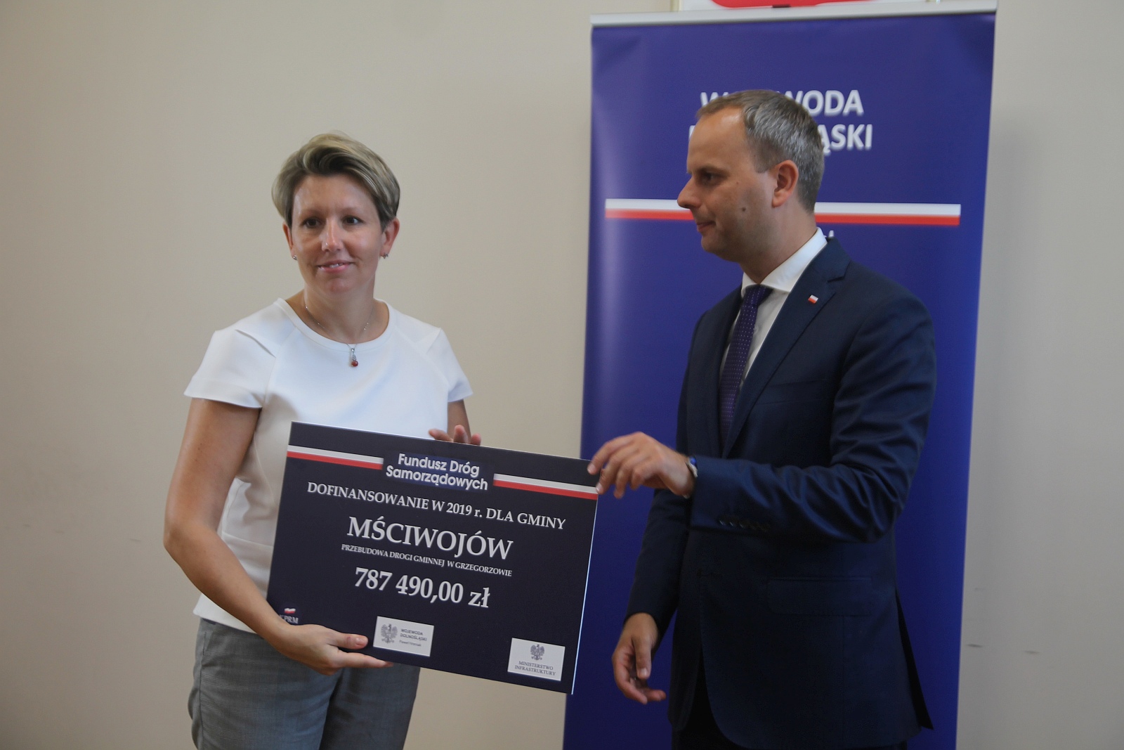 Gminy i powiaty ze wsparciem z Funduszu Dróg Samorządowych