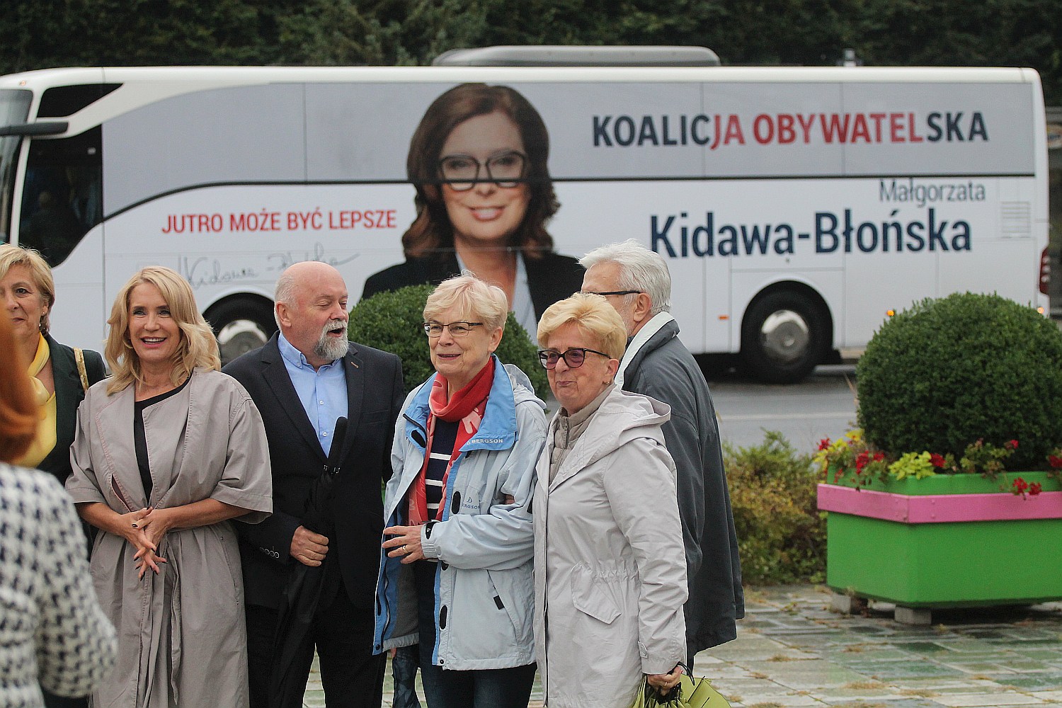 Kidawa-Błońska rozpoczęła namawiała legniczan do pójścia do urn