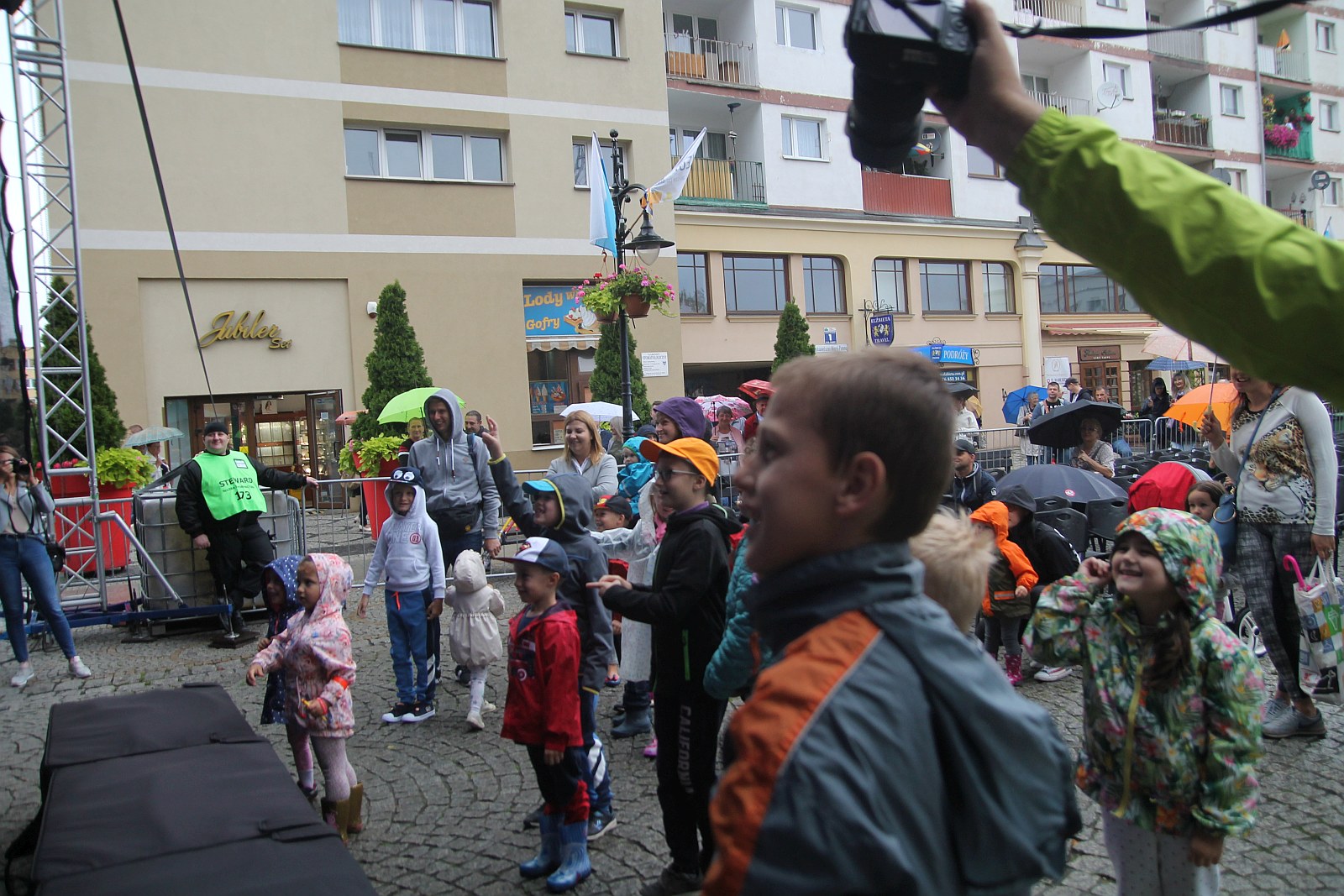 Imieniny Ulicy NMP: Iluzjonista magiczny Pan Sebastian