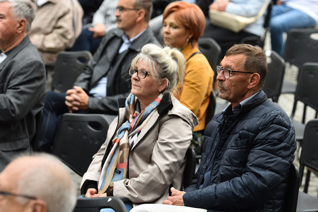 Ukraińskie i nie tylko klimaty, panowały w niedzielę w Legnicy