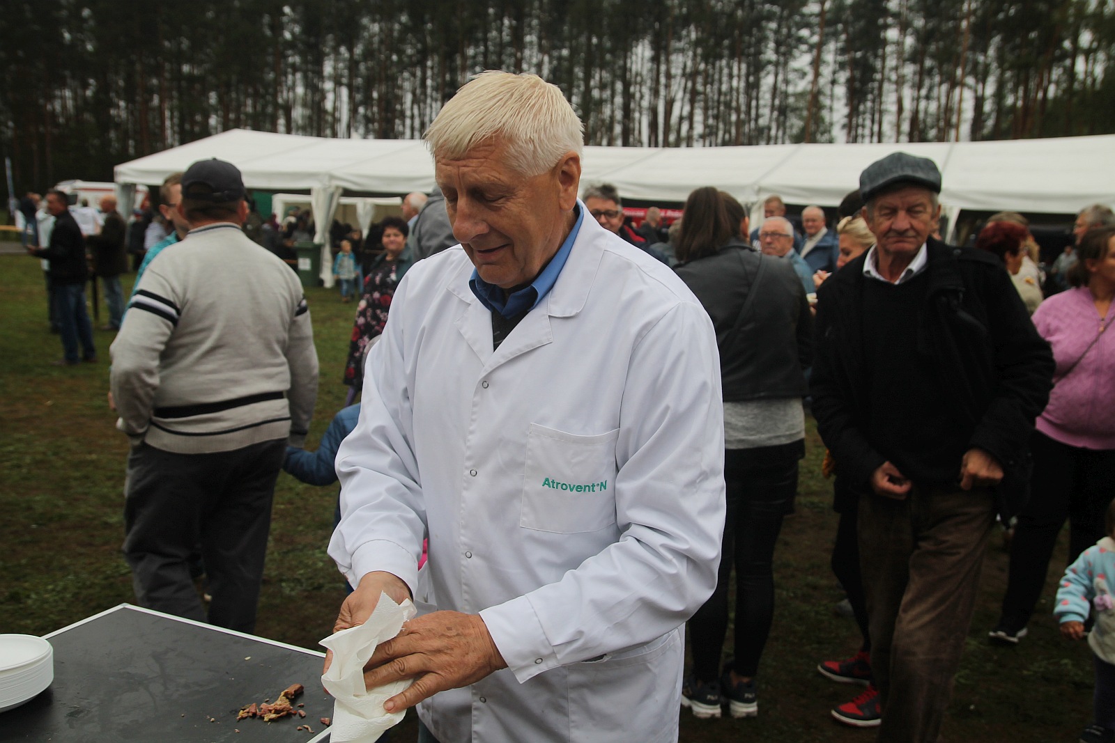 Mimo deszczu na dożynkach w Miłogostowicach nikt się nie nudził