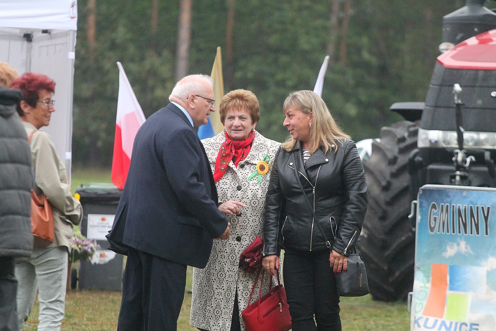 Mimo deszczu na dożynkach w Miłogostowicach nikt się nie nudził