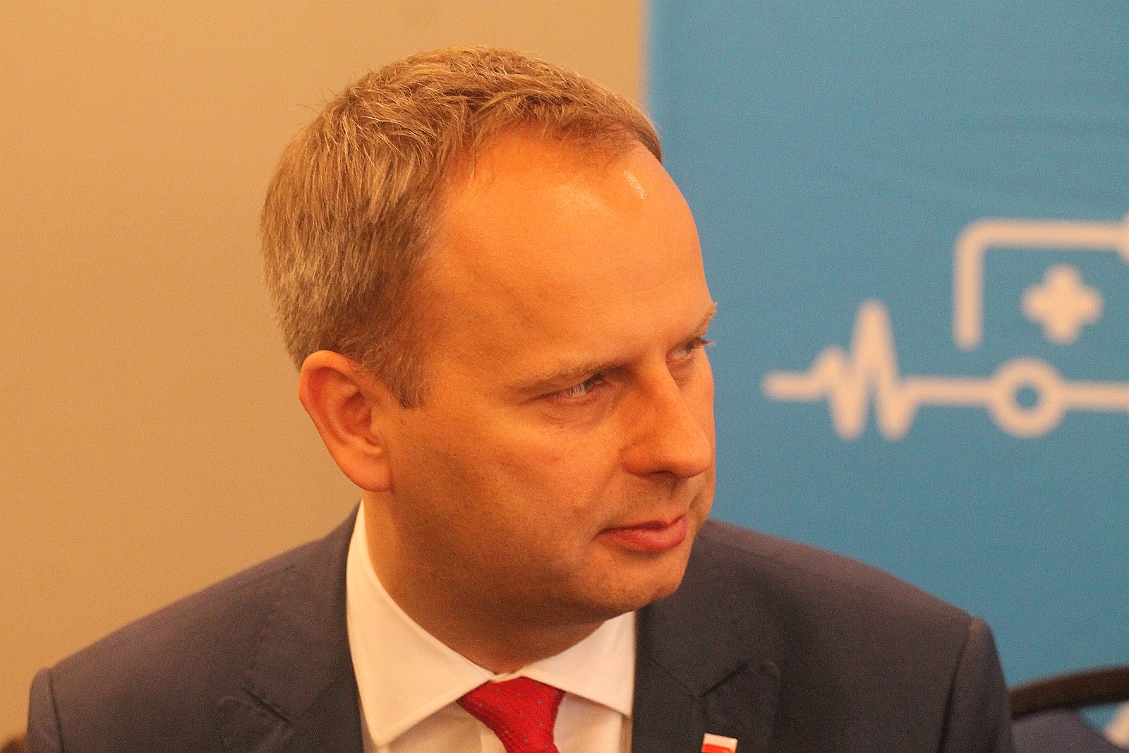 Osiem nowych karetek dla Dolnego Śląska