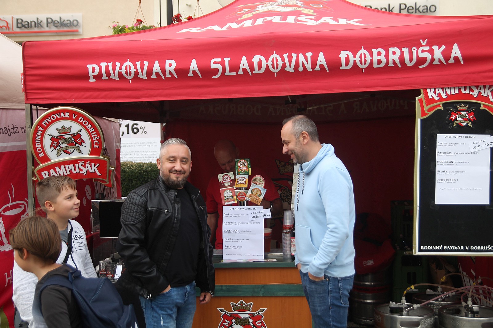 Osiemnaście browarów wystawiło swoje piwa na legnickim rynku