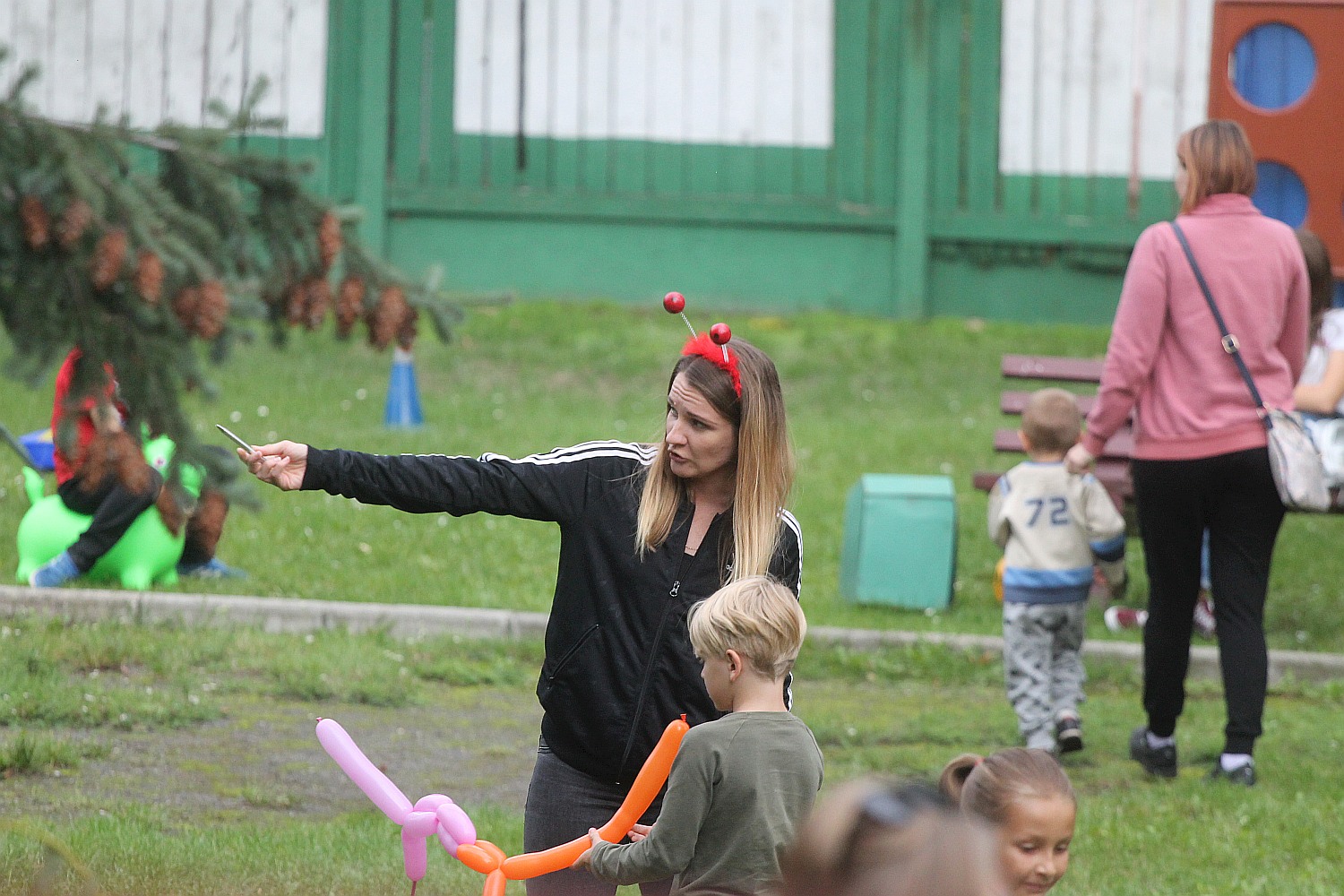 Festyn „Ratujmy pszczoły” odbył się przy ul. Rataja