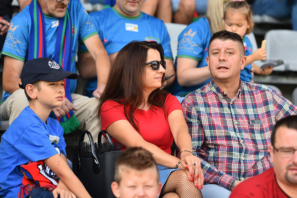 Kibice, dwunasty zawodnik na meczu Miedzi z Olimpią Grudziądz