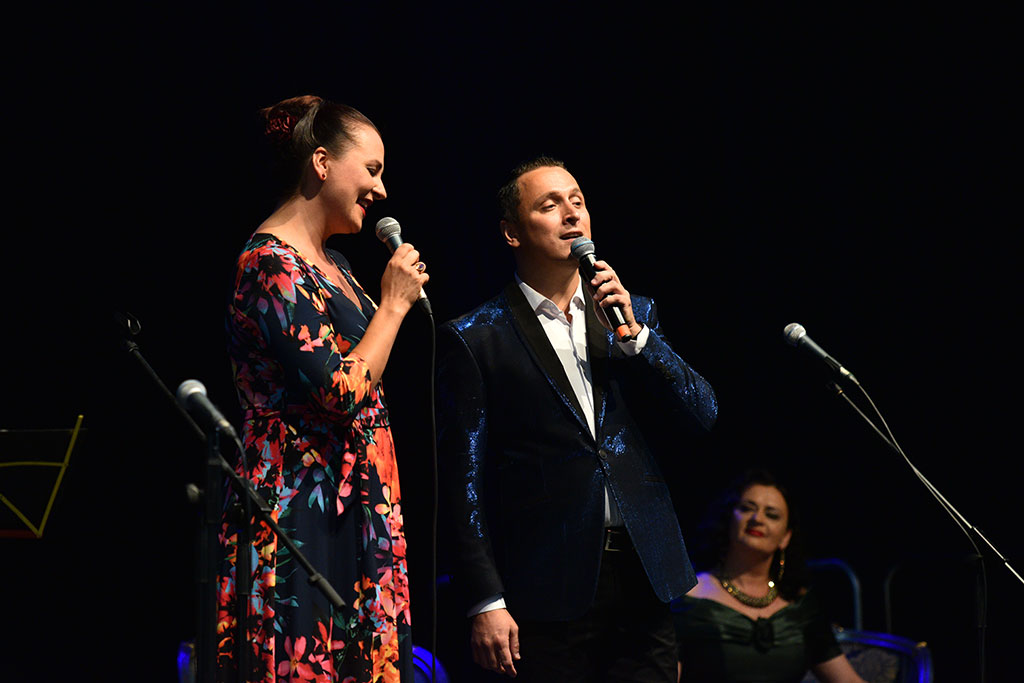 O miłości nieszczęśliwej i szczęśliwej. Gala romansu