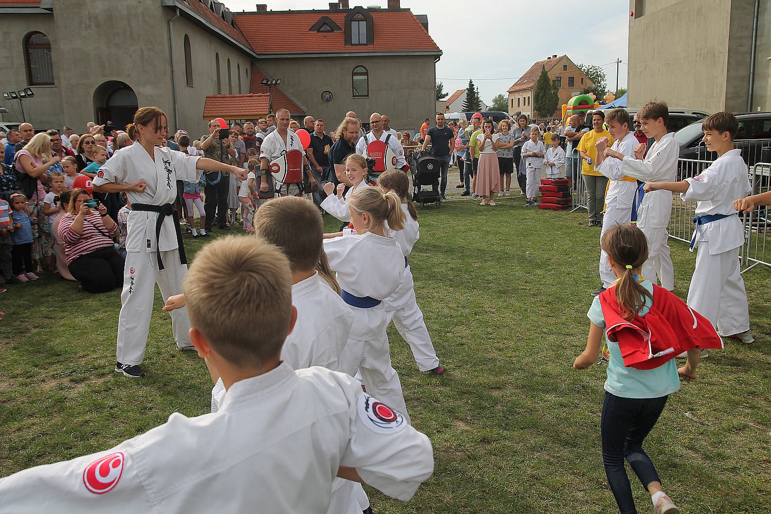 Mieszkańcy Piekar bawili się na festynie parafialnym