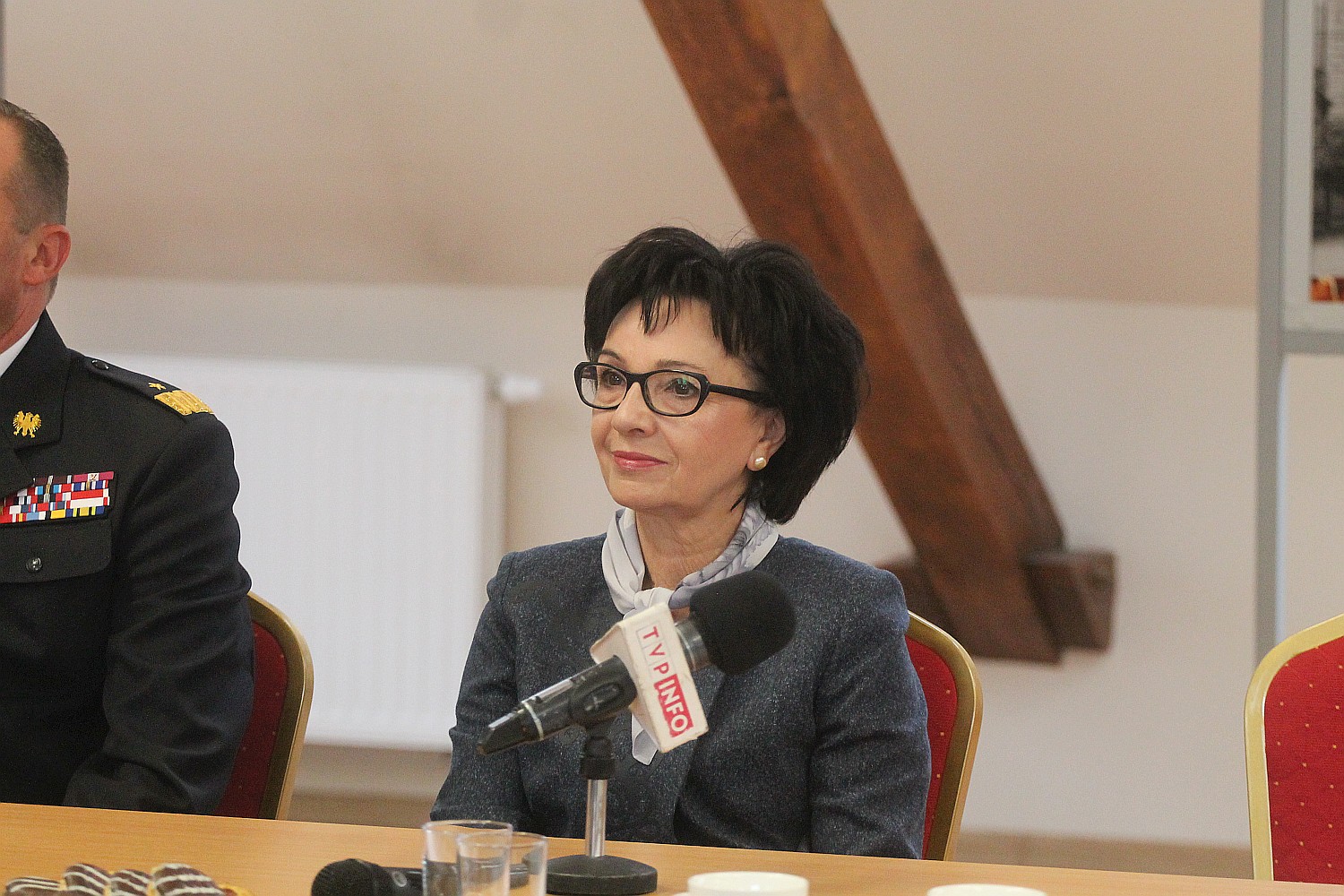 Elżbieta Witek rozmawiała ze strażakami ochotnikami