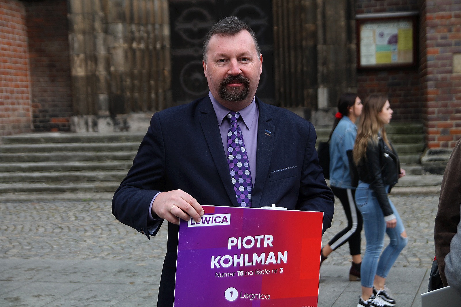 Lewicobus z Czarzastym i Nowicką, zawitał do Legnicy