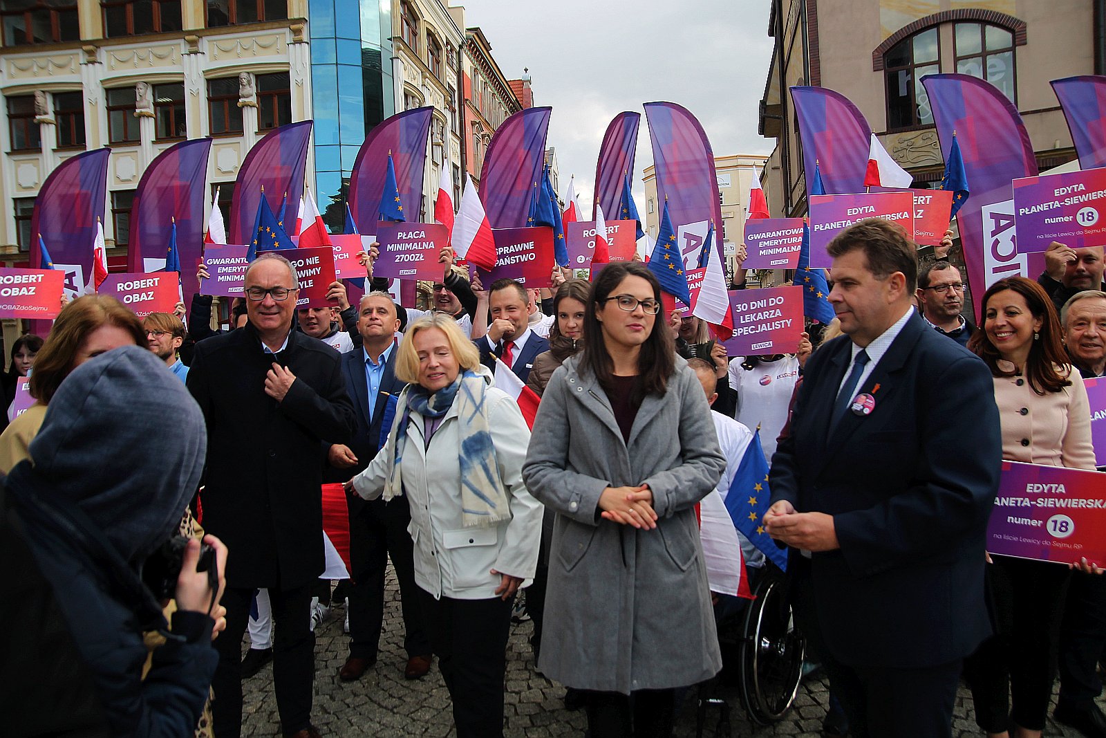 Lewicobus z Czarzastym i Nowicką, zawitał do Legnicy