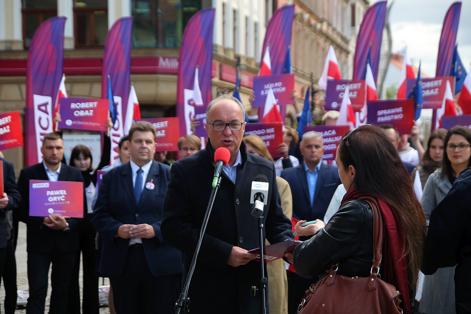 Lewicobus z Czarzastym i Nowicką, zawitał do Legnicy