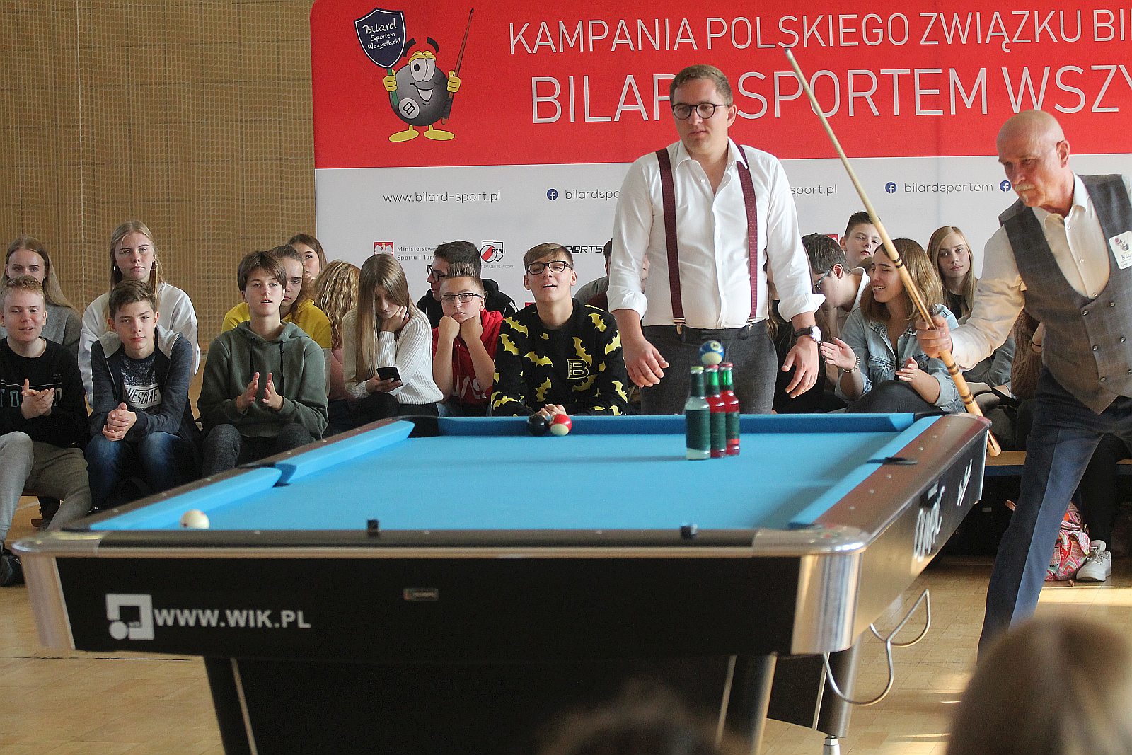 Pokaz tricków w wykonaniu mistrza świata Bogdana Wołkowskiego