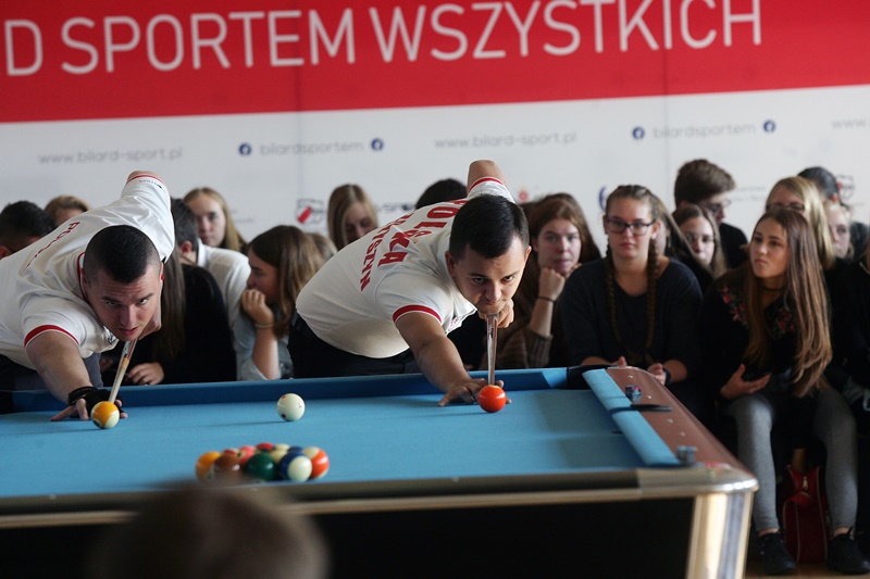 Pokaz tricków w wykonaniu mistrza świata Bogdana Wołkowskiego