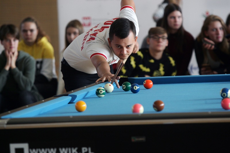 Pokaz tricków w wykonaniu mistrza świata Bogdana Wołkowskiego