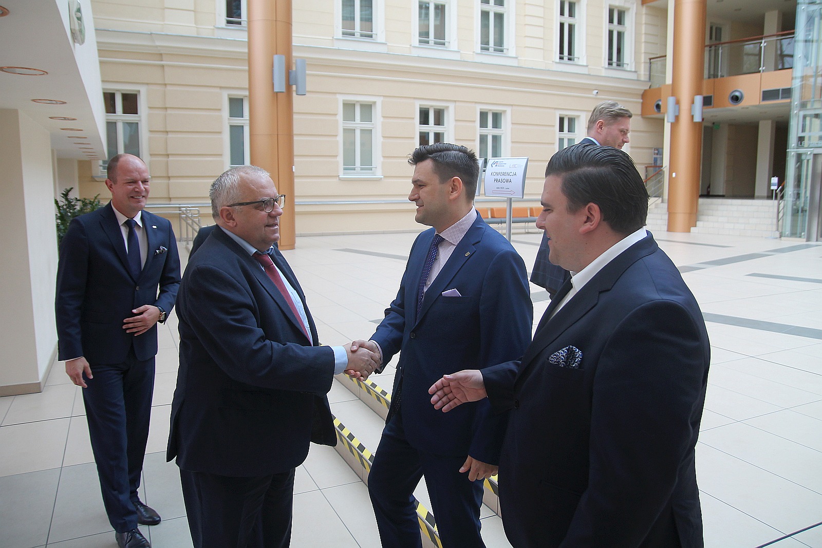 Letia Bussines Center „wchłonięta” przez LSSE