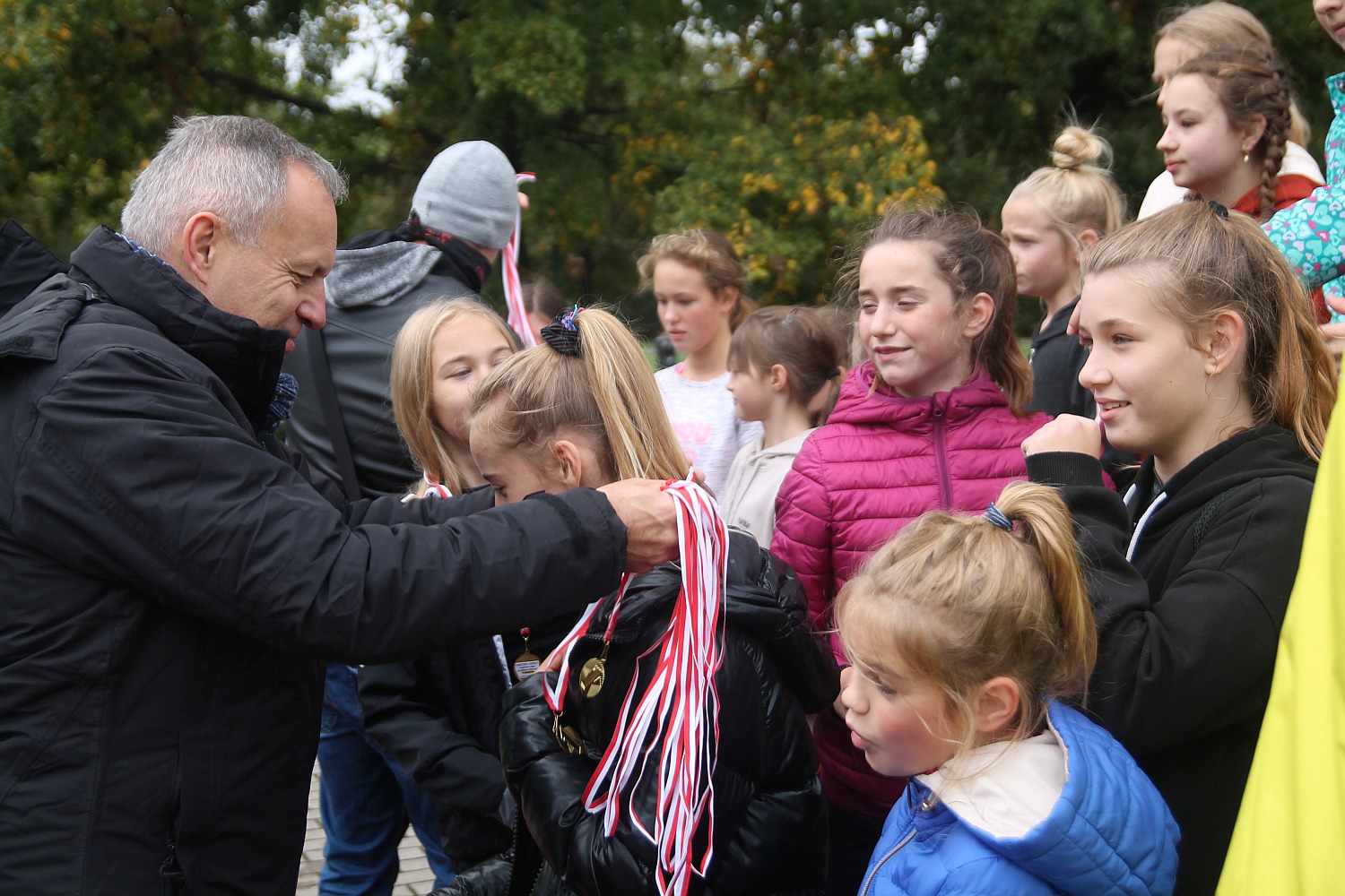 Biegi przełajowe rozpoczęły szkolny rok sportowy
