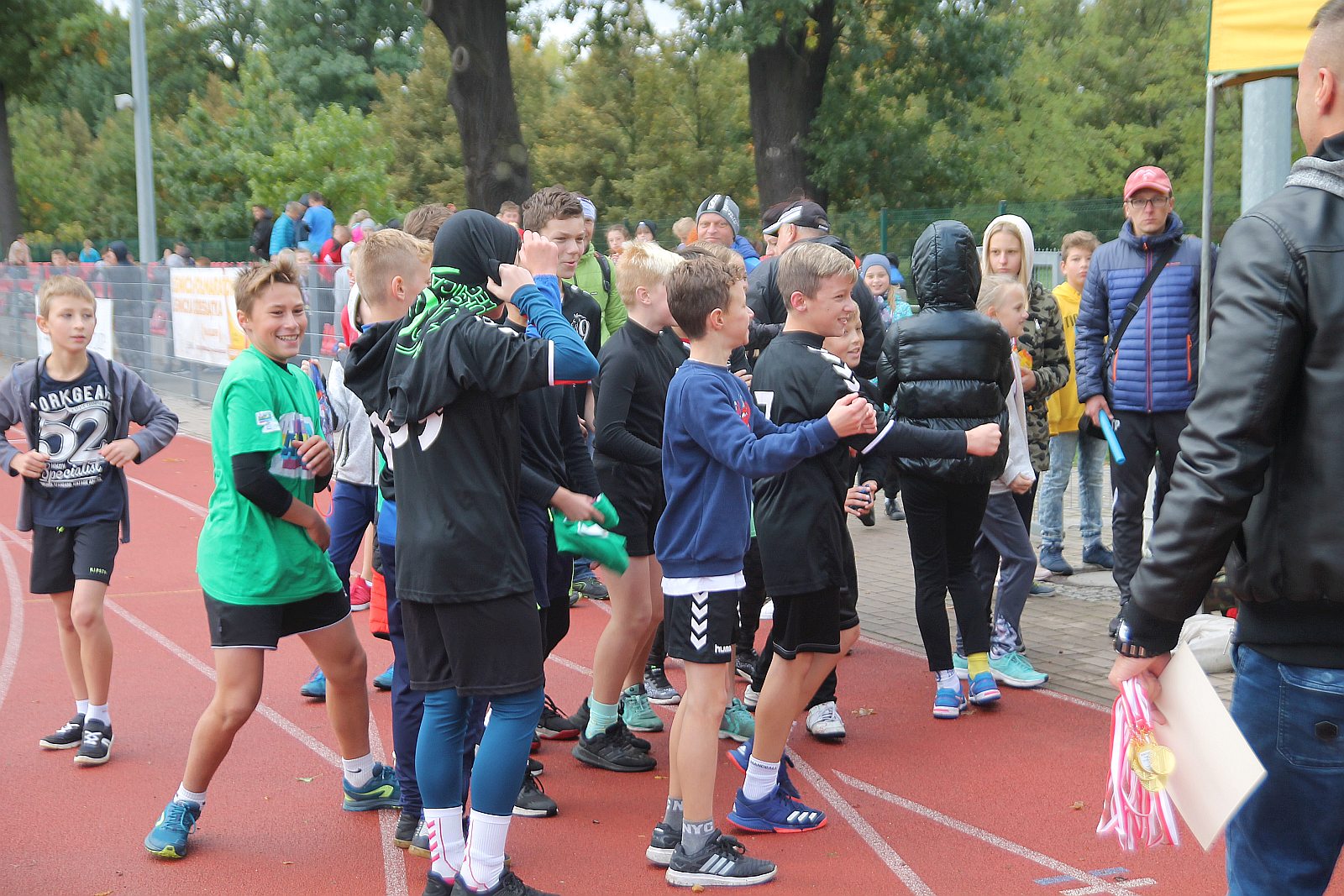 Biegi przełajowe rozpoczęły szkolny rok sportowy

