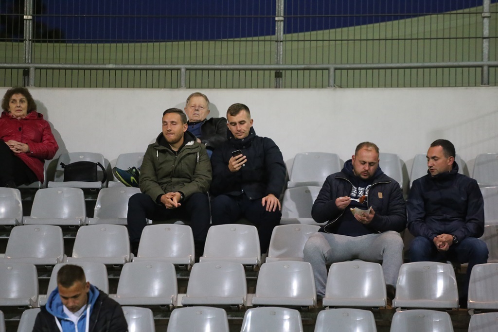 Kibice, dwunasty zawodnik na meczu Miedzi z Puszczą