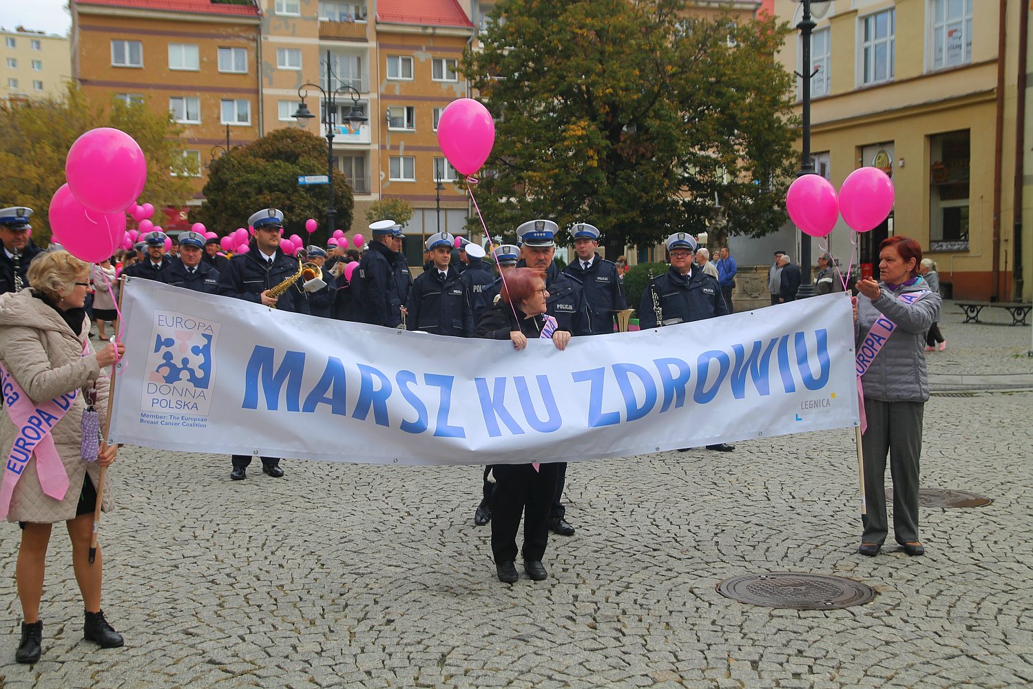 Różowy „Marsz ku zdrowiu” przeszedł przez Legnicą     
