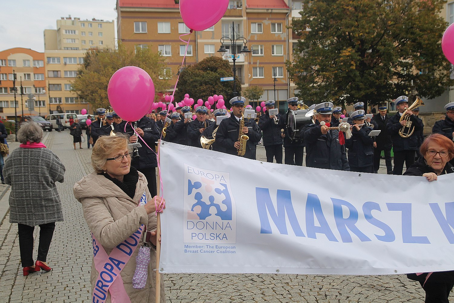 Różowy „Marsz ku zdrowiu” przeszedł przez Legnicą     

