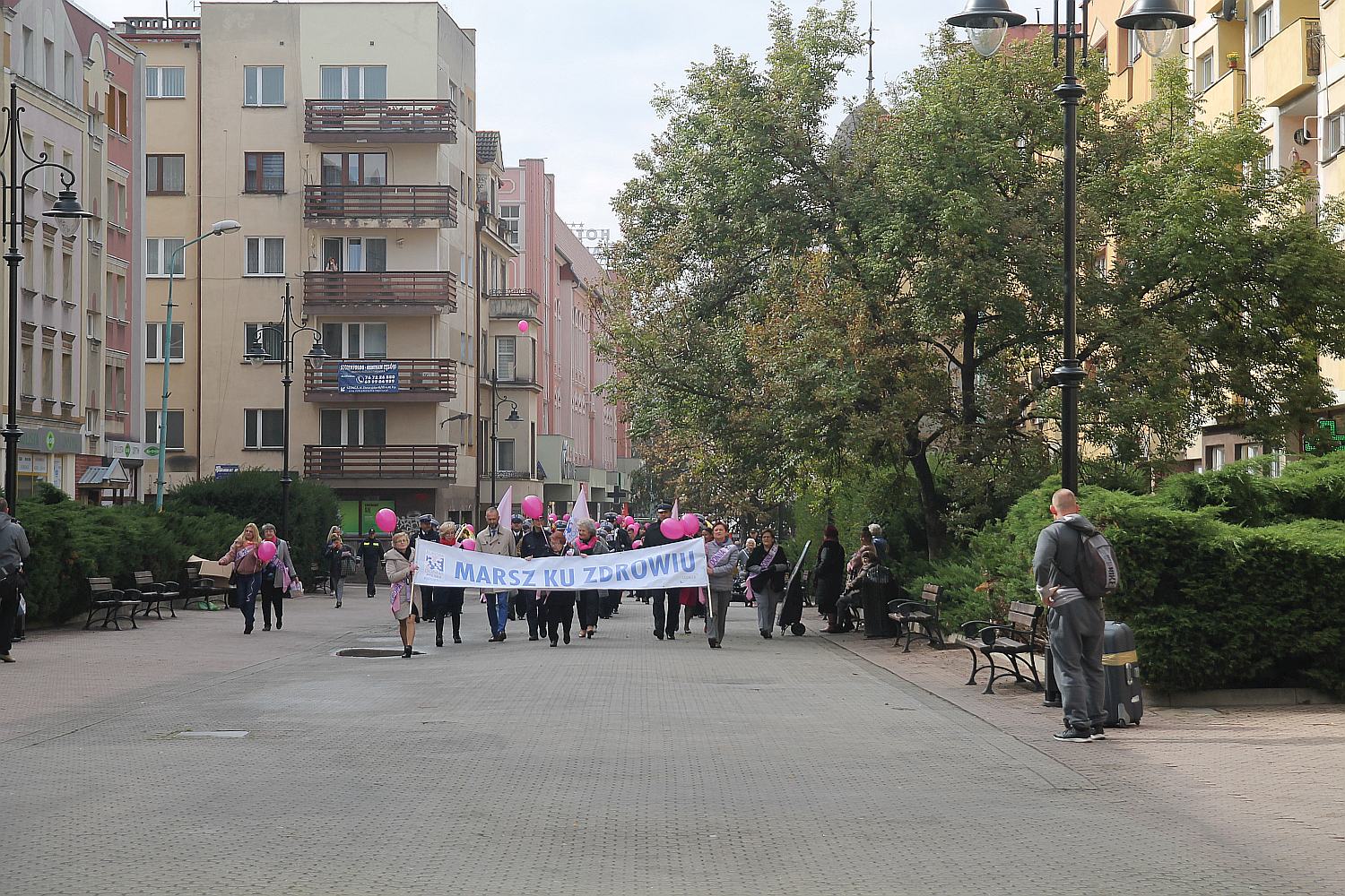 Różowy „Marsz ku zdrowiu” przeszedł przez Legnicą     
