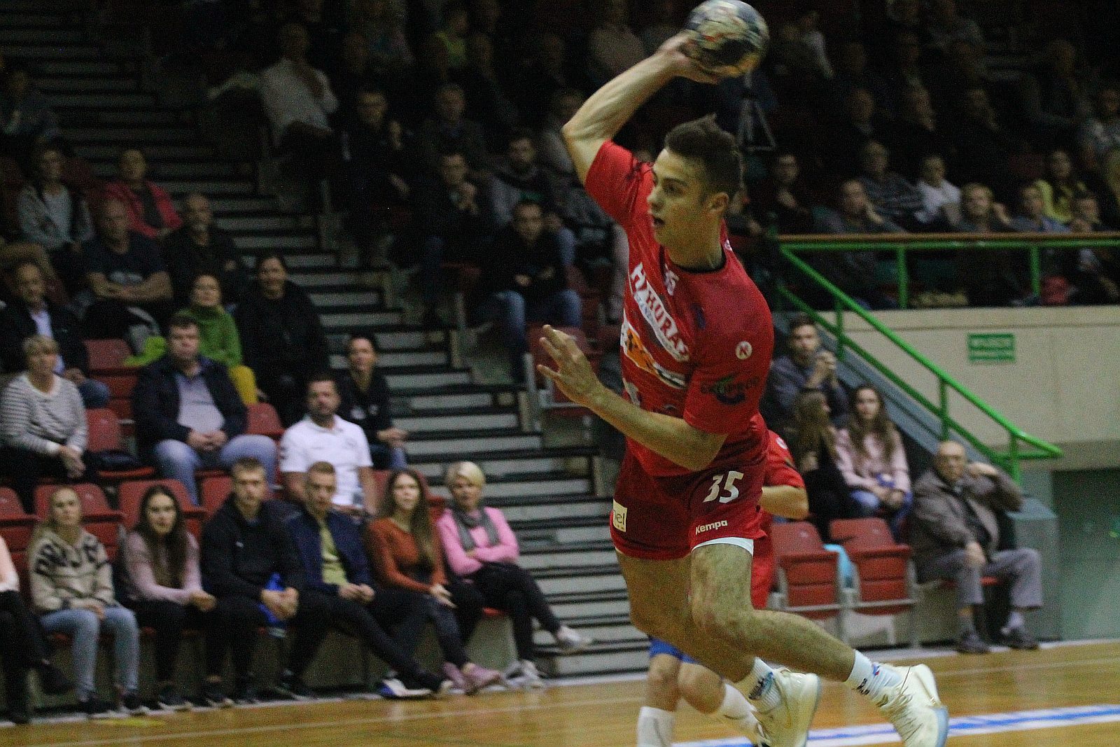 Siódemka Miedź wygrała i jest liderem tabeli I ligi