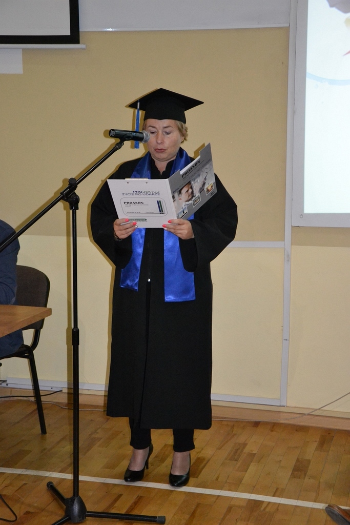 Absolwenci Wyższej Szkoły Medycznej odebrali swoje dyplomy