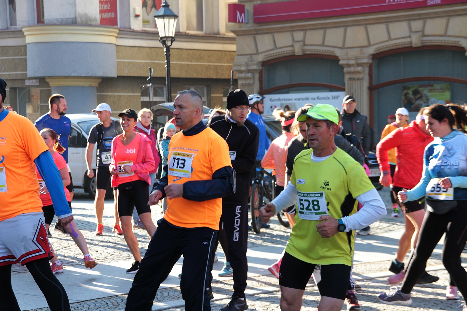 Start do VIII Legnica Półmaratonu oraz Legnickiej Dziesiątki