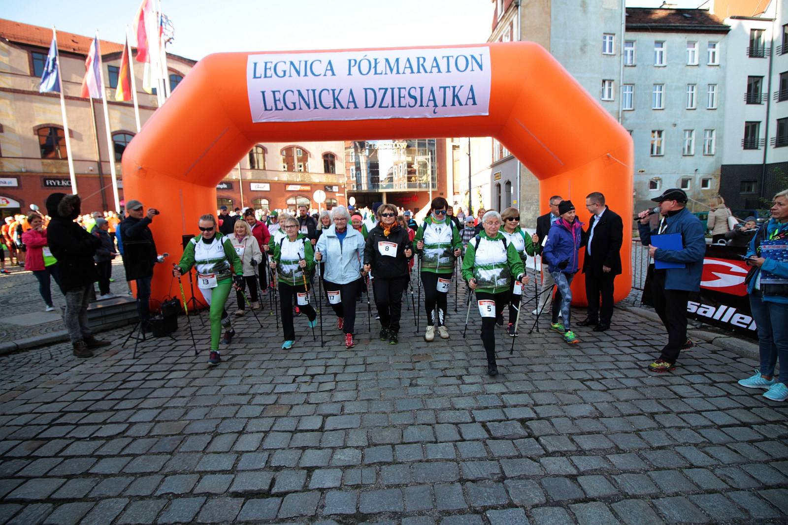 Start do VIII Legnica Półmaratonu oraz Legnickiej Dziesiątki