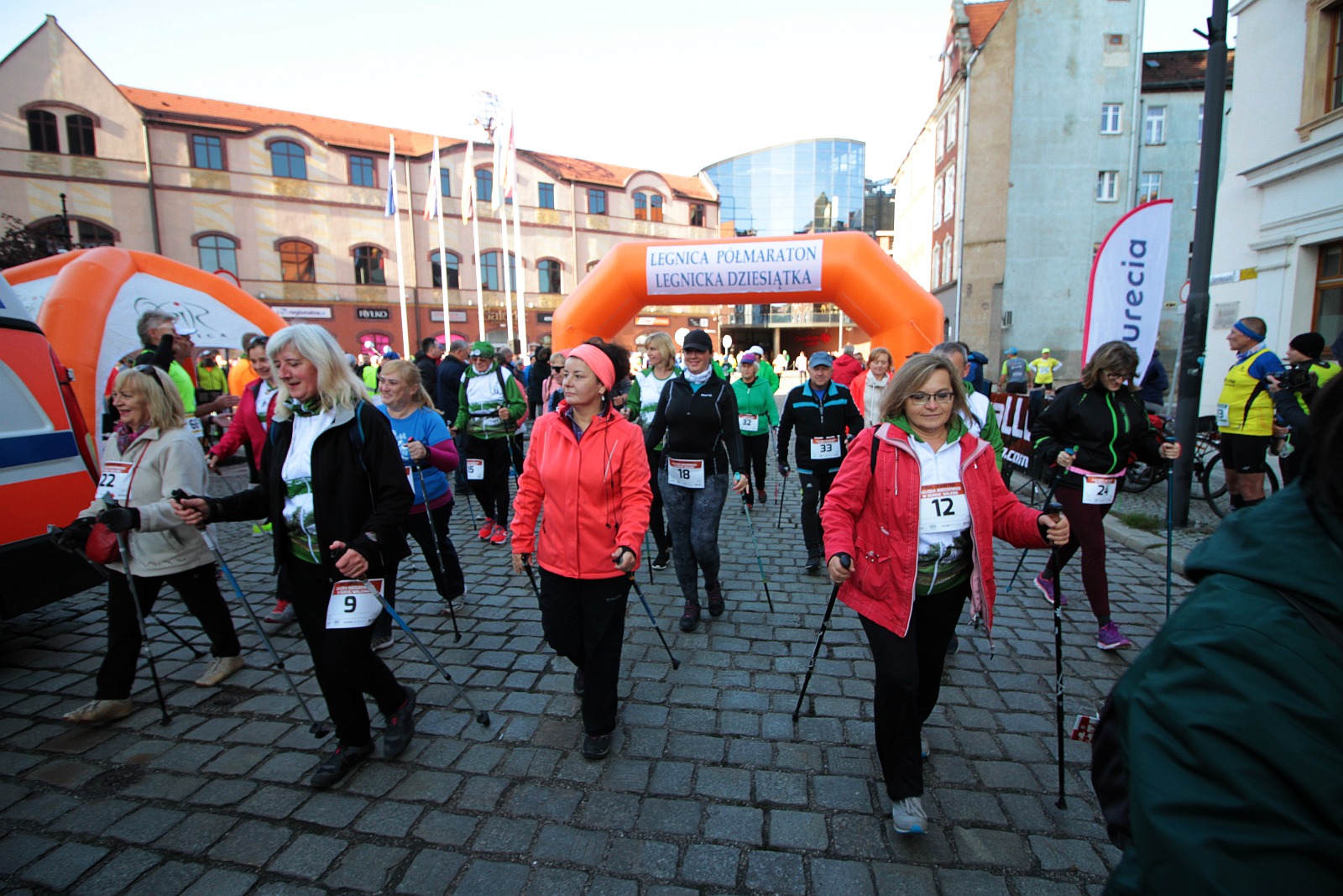 Start do VIII Legnica Półmaratonu oraz Legnickiej Dziesiątki