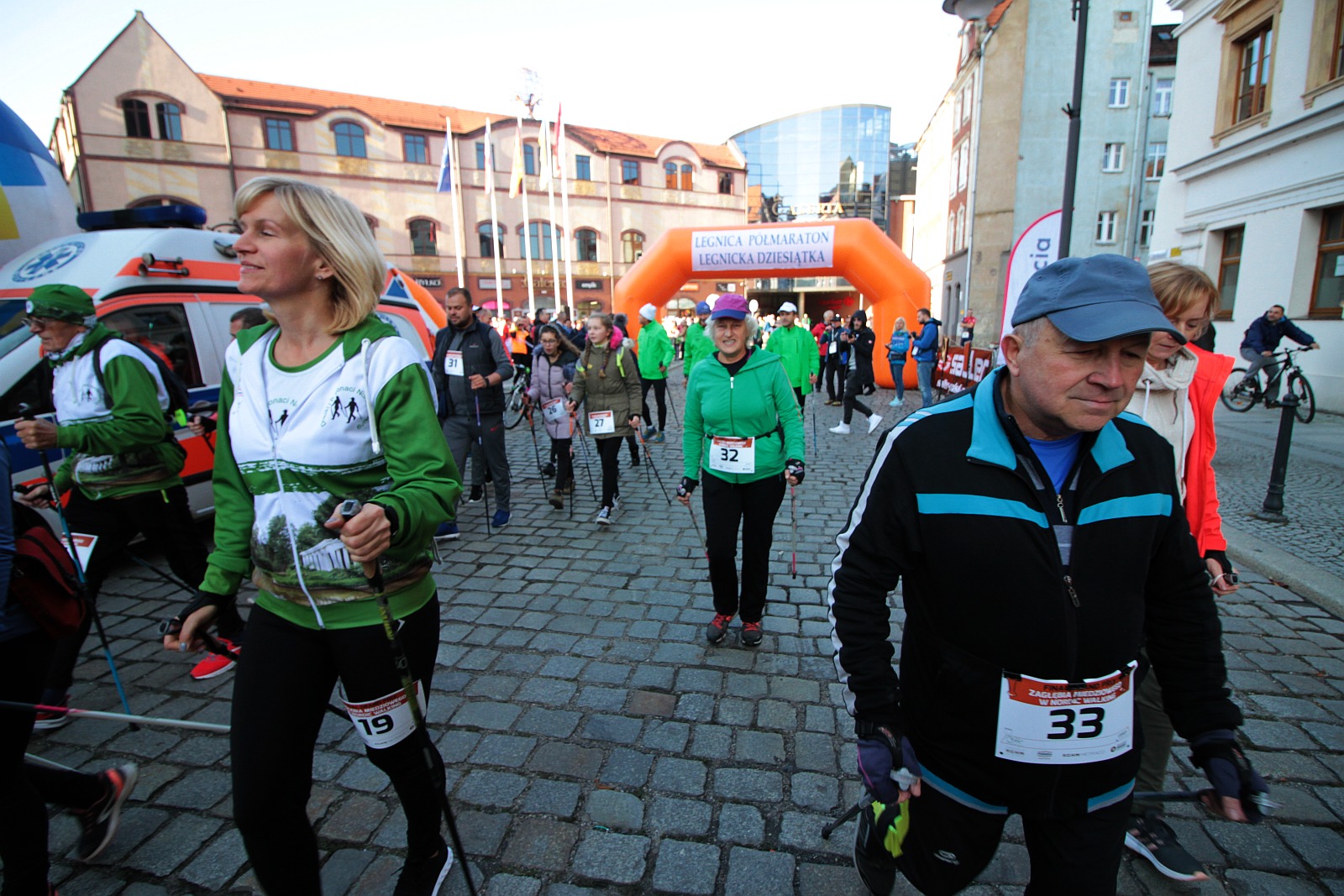 Start do VIII Legnica Półmaratonu oraz Legnickiej Dziesiątki
