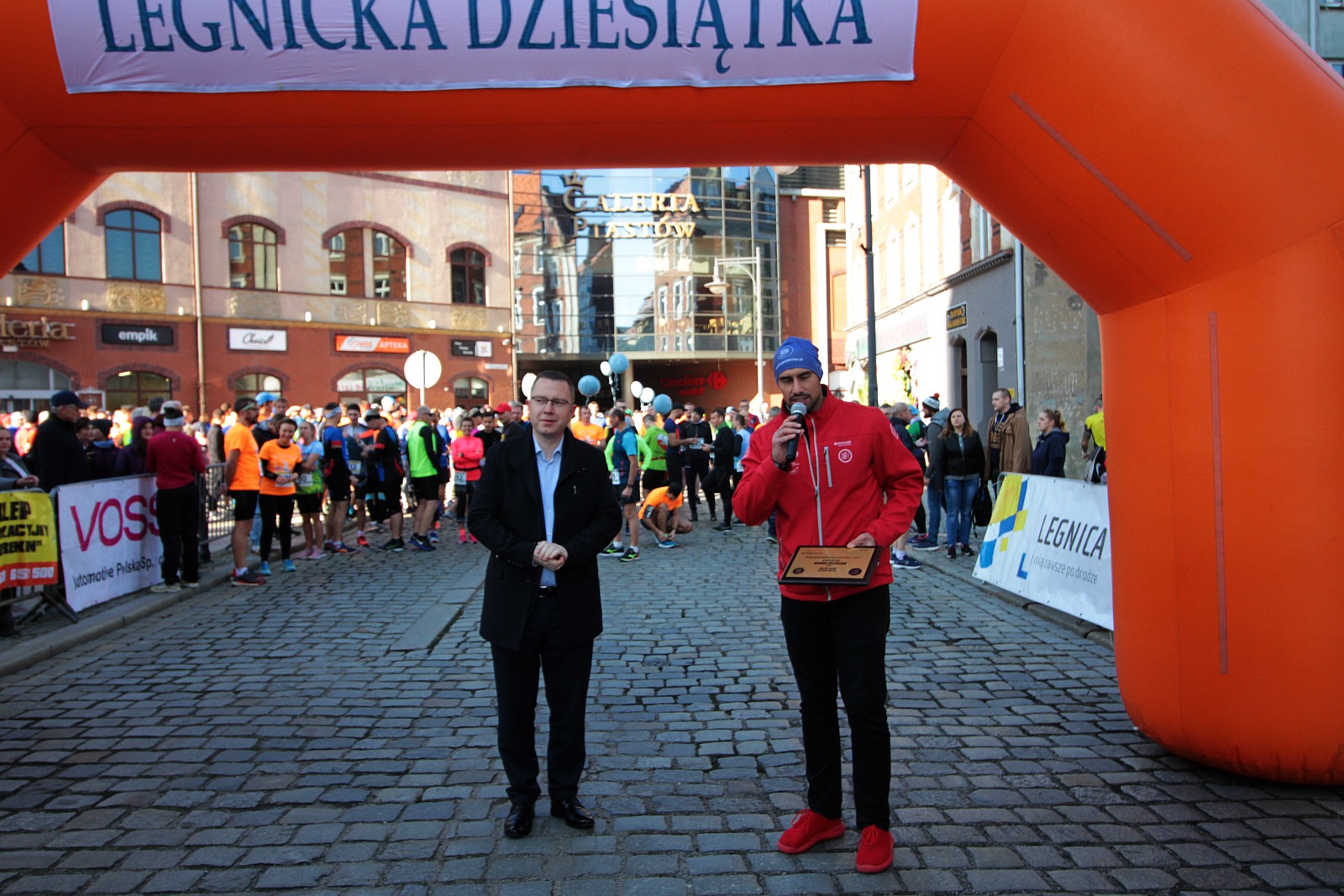 Start do VIII Legnica Półmaratonu oraz Legnickiej Dziesiątki