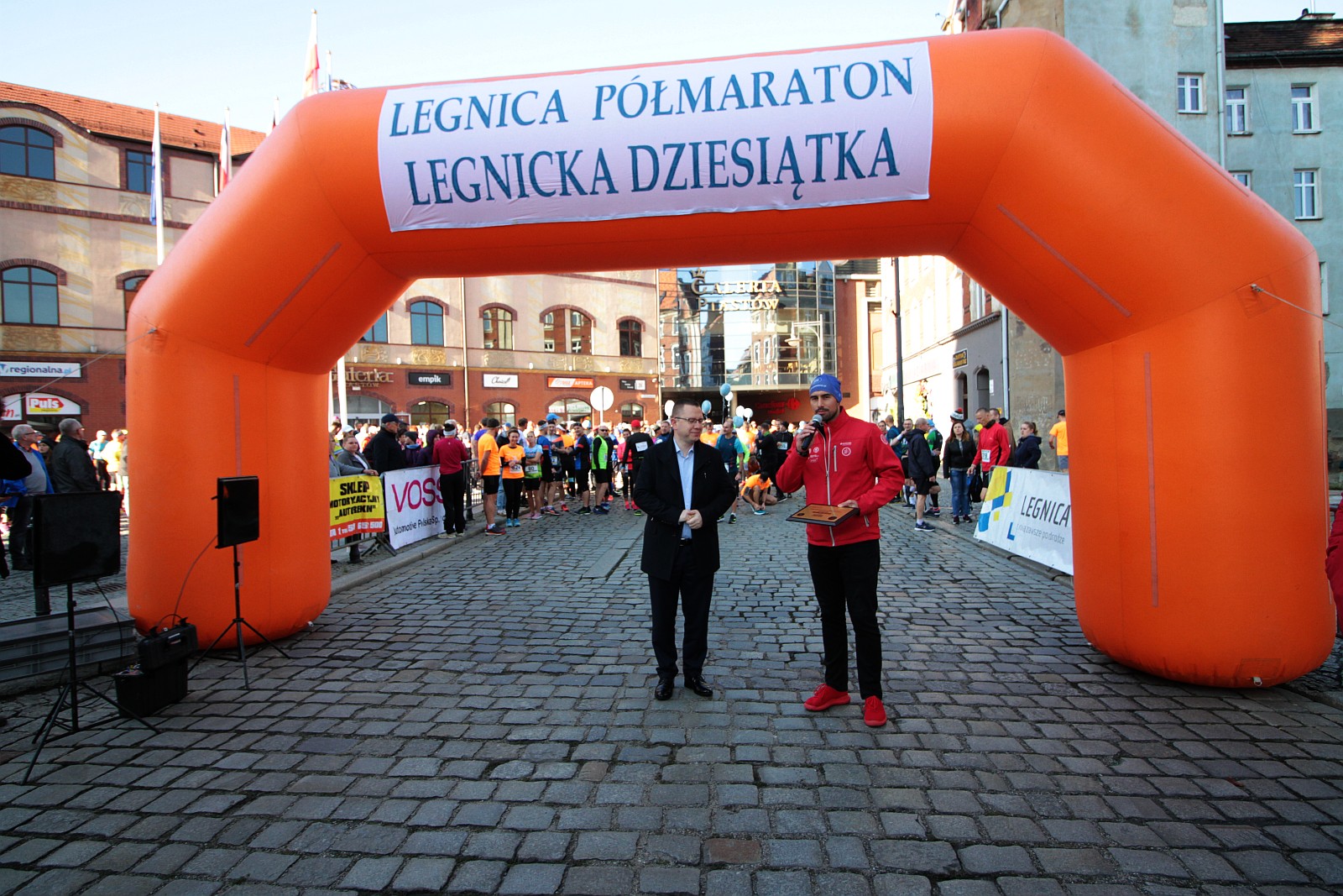 Start do VIII Legnica Półmaratonu oraz Legnickiej Dziesiątki