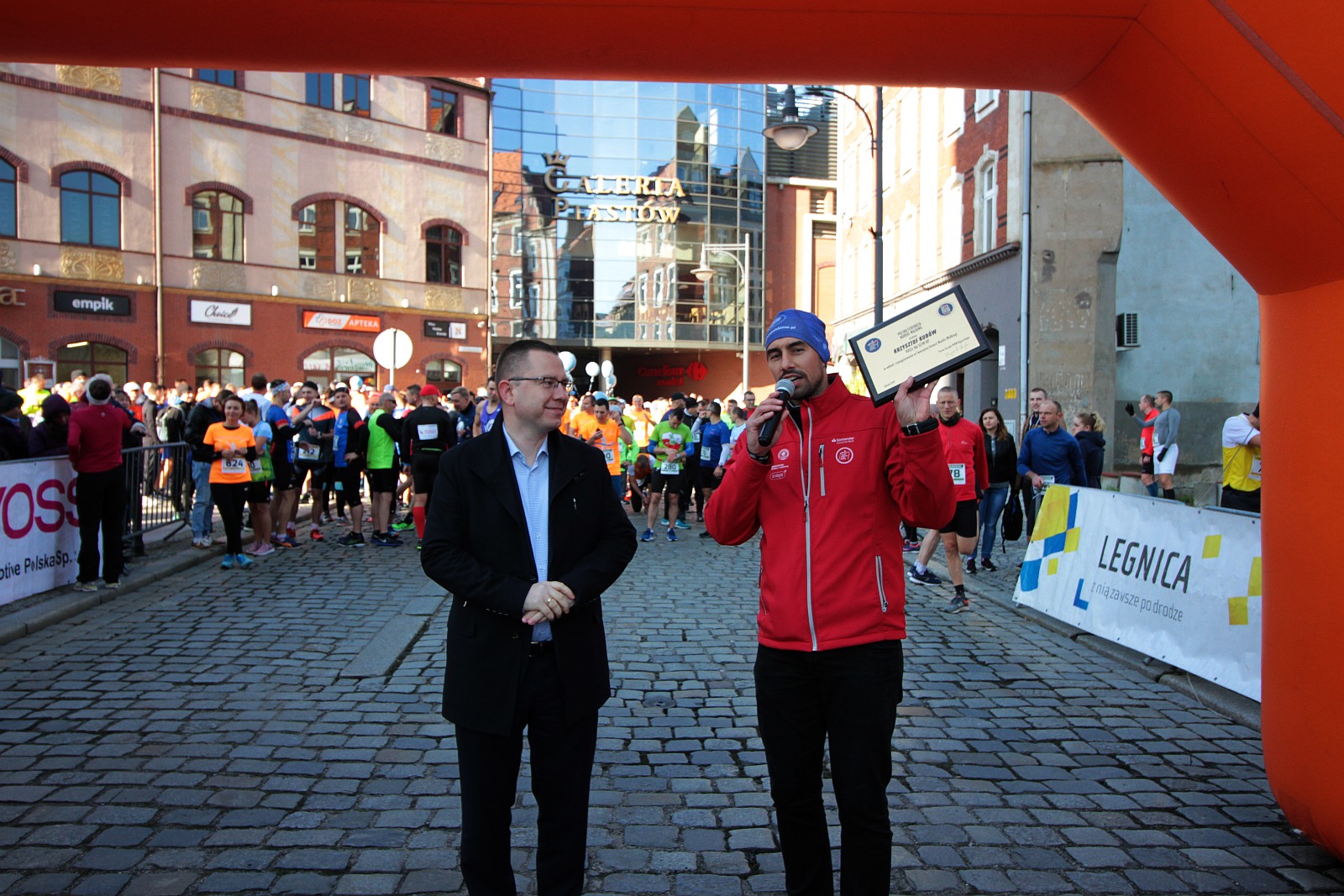 Start do VIII Legnica Półmaratonu oraz Legnickiej Dziesiątki